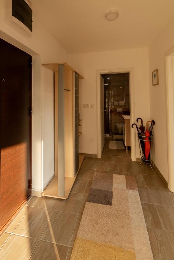 Vesta Apartment Tuzla - Across Bcc Shopping Mall Exterior foto