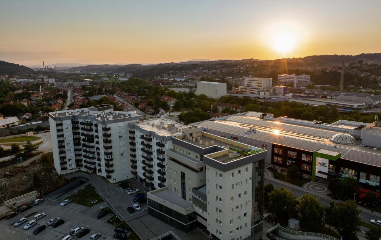 Vesta Apartment Tuzla - Across Bcc Shopping Mall Exterior foto
